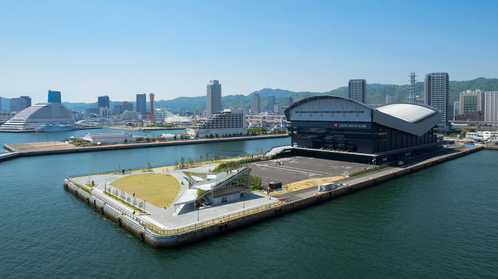 GLION ARENA KOBE外観