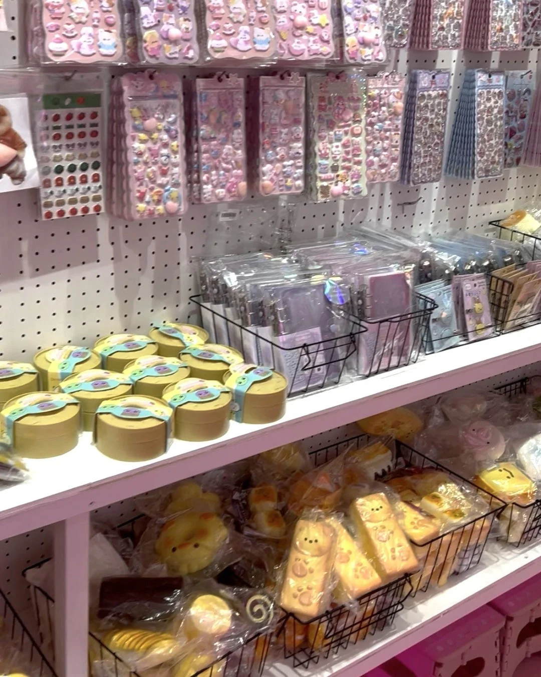 PETA L♡VE店内のシール売り場