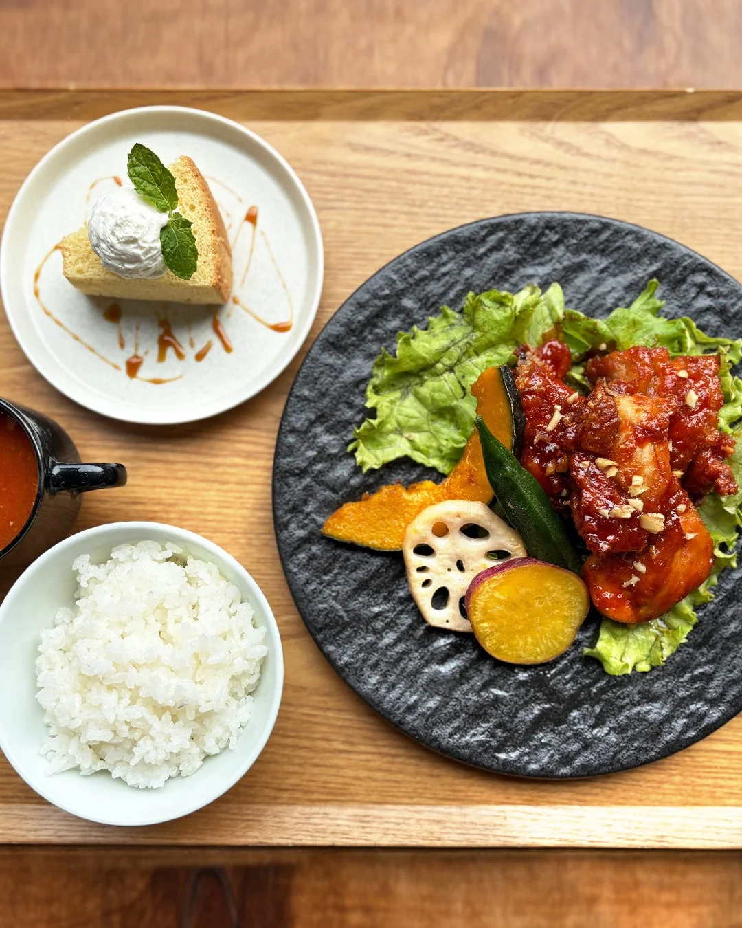 定食とデザート