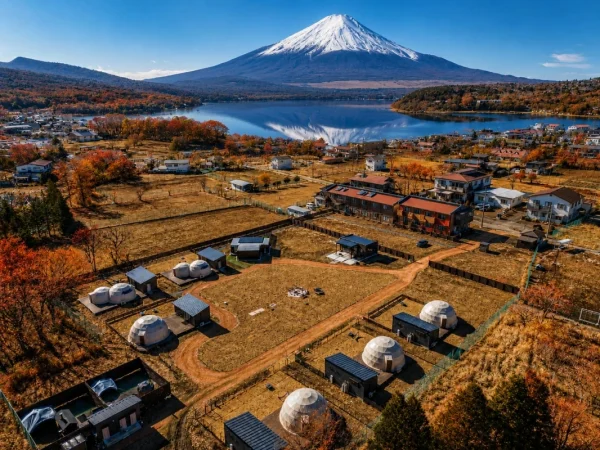 秋の山中湖で富士山グランピング！「TOTONOI」が学割最大30%OFF＆小学生以下無料のお得プランでグループ＆家族旅行を応援！