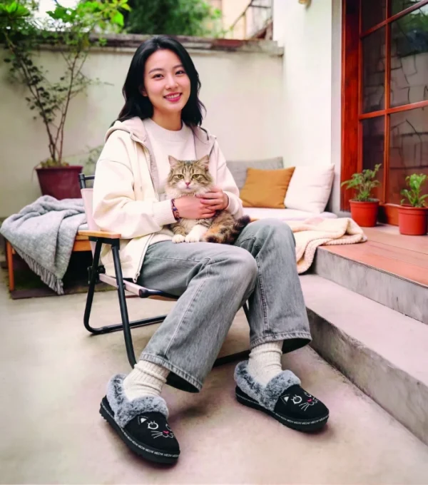 スケッチャーズ「BOBS」がクリステル・ヴィ・アンサンブルとタッグ！保護犬猫を救うチャリティ活動を応援しよう！