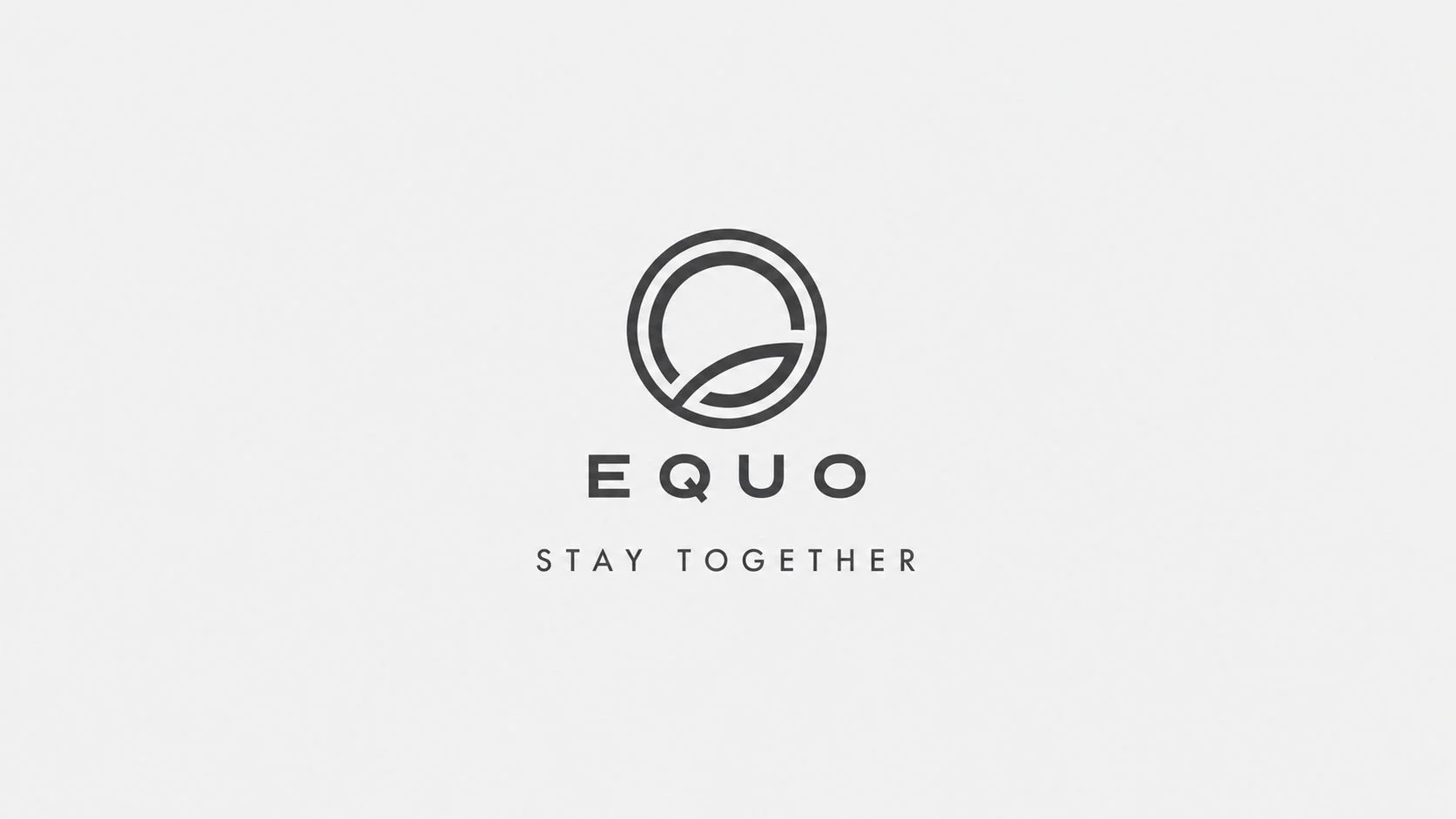 EQUOのロゴと「STAY TOGETHER」