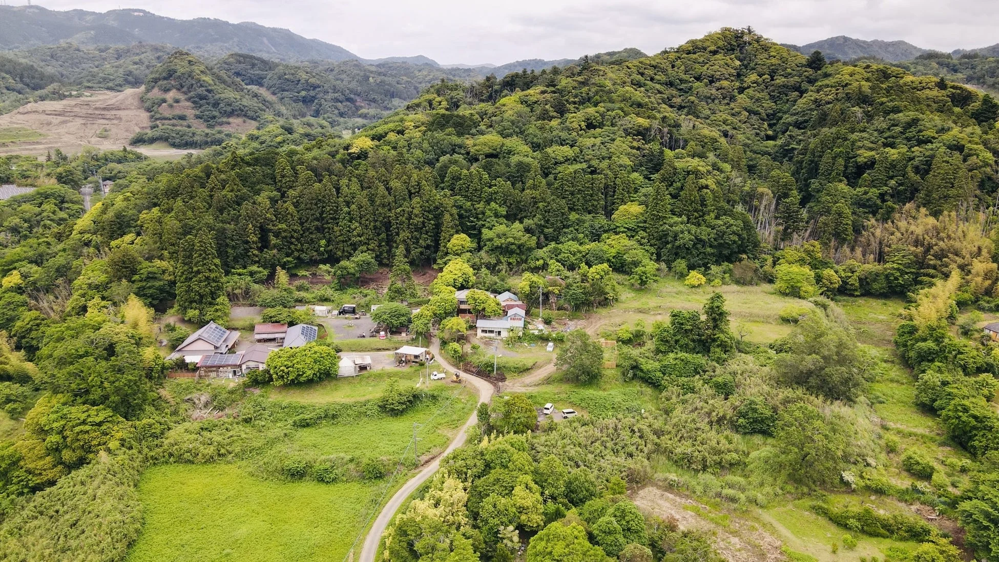 里山の空撮