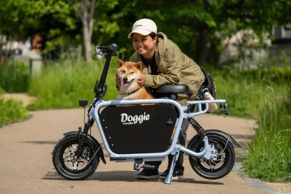 愛犬とのお出かけがもっと楽しく！特定小型原付「Doggie_Lite」で新しい冒険へ出発しよう